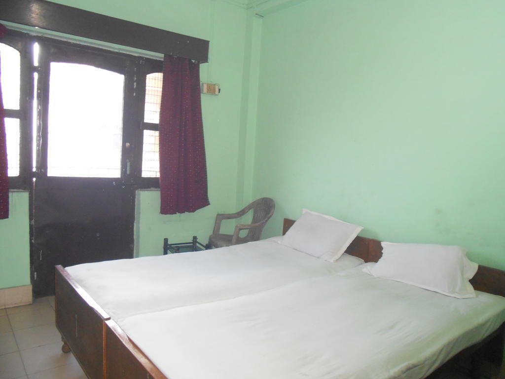Hotel Sonmony Varanasi Phòng bức ảnh