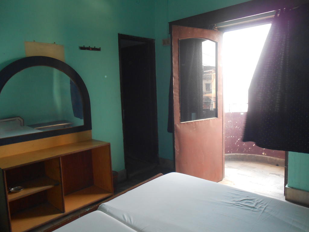 Hotel Sonmony Varanasi Phòng bức ảnh