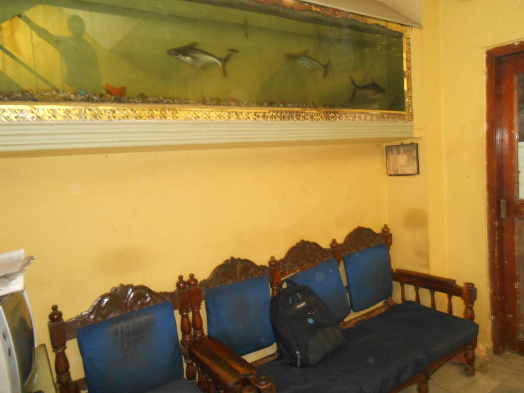 Hotel Sonmony Varanasi Ngoại thất bức ảnh