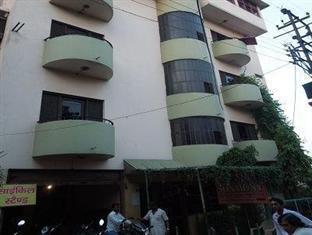 Hotel Sonmony Varanasi Ngoại thất bức ảnh